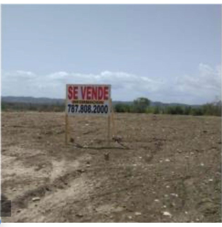 Foto Solares Carr. 305 (1)